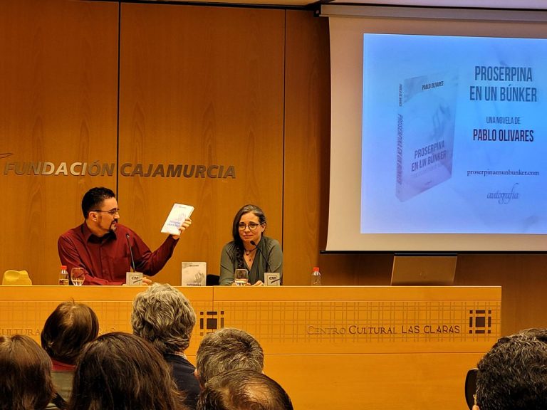 Presentación del libro «Proserpina en un búnker» en Las Claras