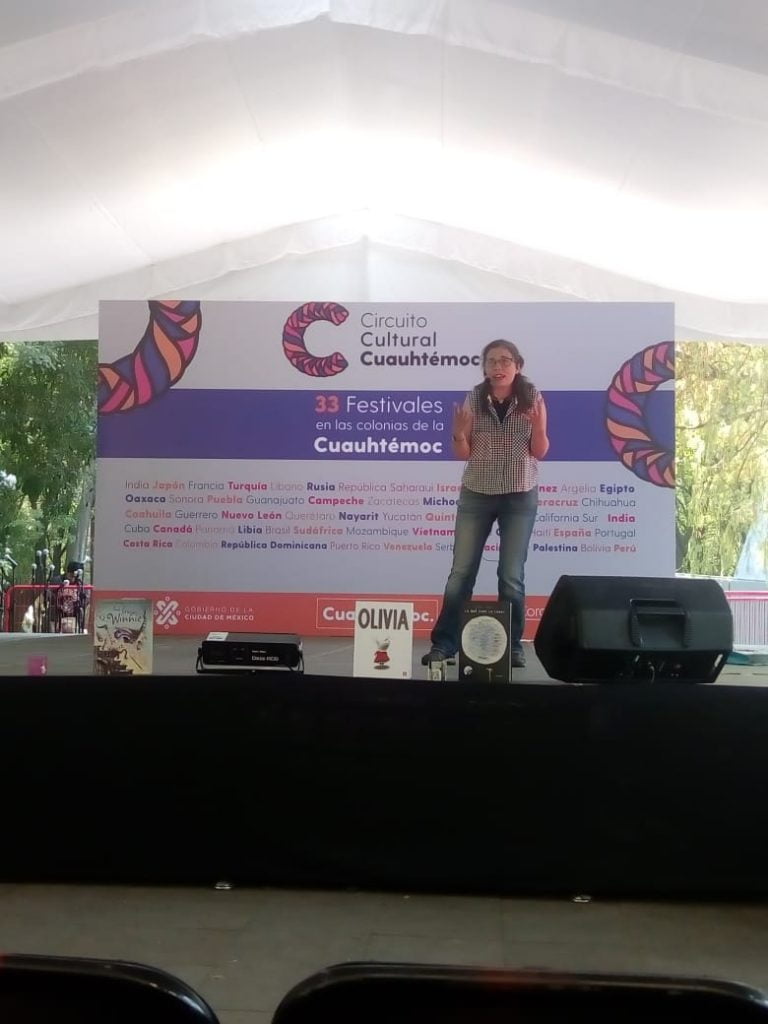 «Cuentos de allá para acá»